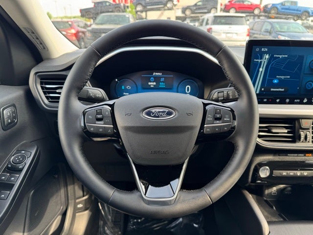 2025 Ford Escape Plug-In Hybrid Base w/ Panoramic Vista Roof + 360 Camera