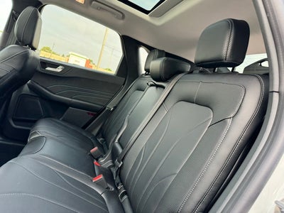 2025 Ford Escape Plug-In Hybrid Base w/ Panoramic Vista Roof + 360 Camera