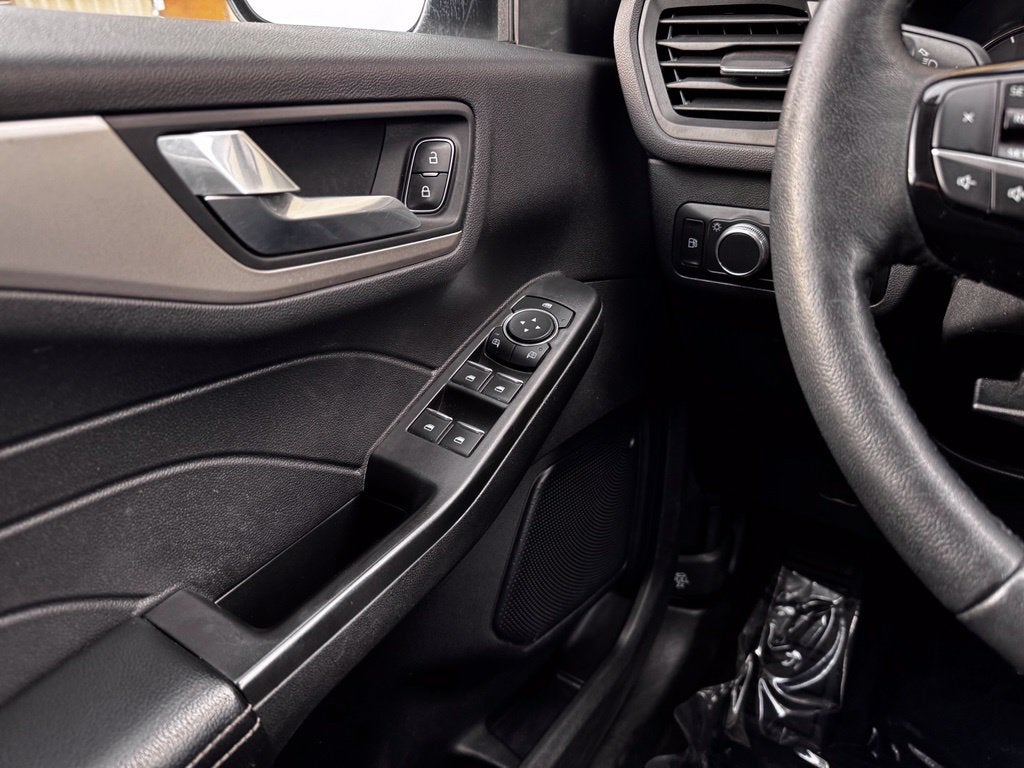 2021 Ford Escape Hybrid SE