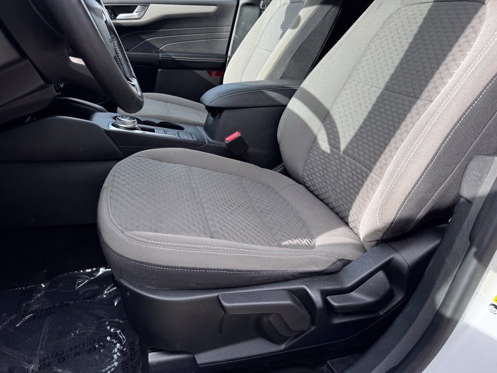 2021 Ford Escape Hybrid SE