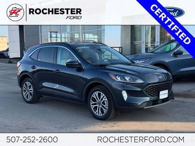 2022 Ford Escape SEL w/ Panoramic Moonroof + Trailer Tow Package