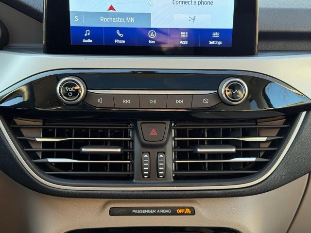 2022 Ford Escape SEL w/ Panoramic Moonroof + Trailer Tow Package