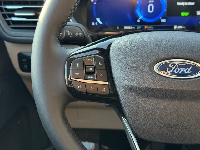 2022 Ford Escape SEL w/ Panoramic Moonroof + Trailer Tow Package