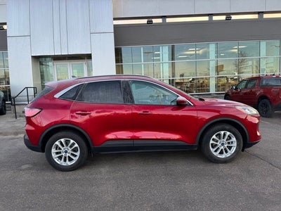 2020 Ford Escape SE w/ Panoramic Moonroof