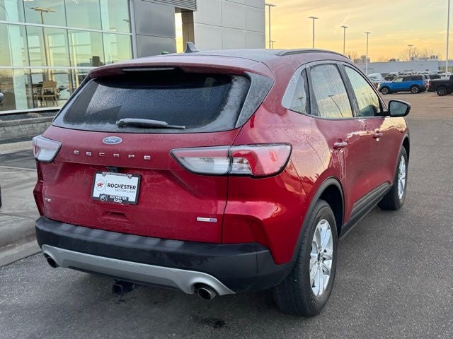 2020 Ford Escape SE w/ Panoramic Moonroof