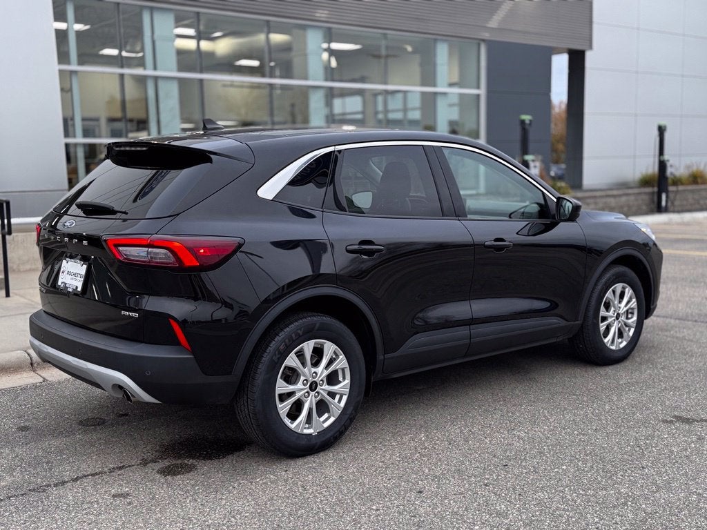 2023 Ford Escape Active w/360 Camera + Heated Steering Wheel