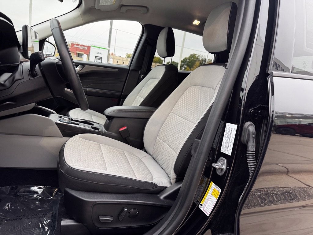 2023 Ford Escape Active w/360 Camera + Heated Steering Wheel