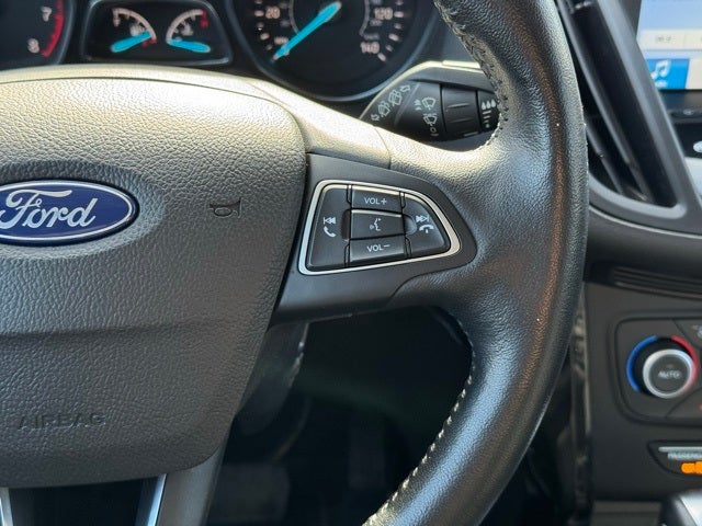 2019 Ford Escape Titanium w/ Heated Steering Wheel + Tow Package