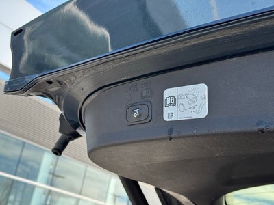 2019 Ford Escape Titanium w/ Heated Steering Wheel + Tow Package