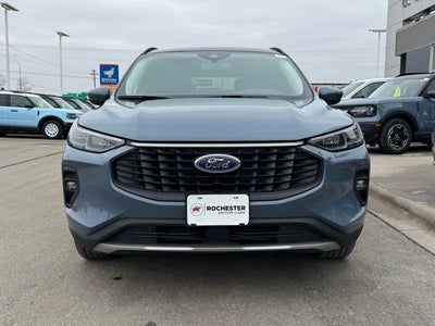 2025 Ford Escape Platinum w/ Heated Steering Wheel + Adaptive Cruise