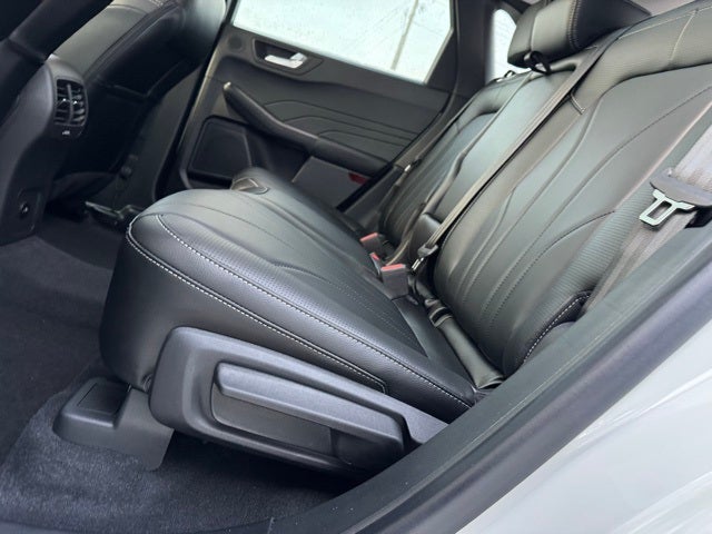 2026 Ford Escape Hybrid Platinum