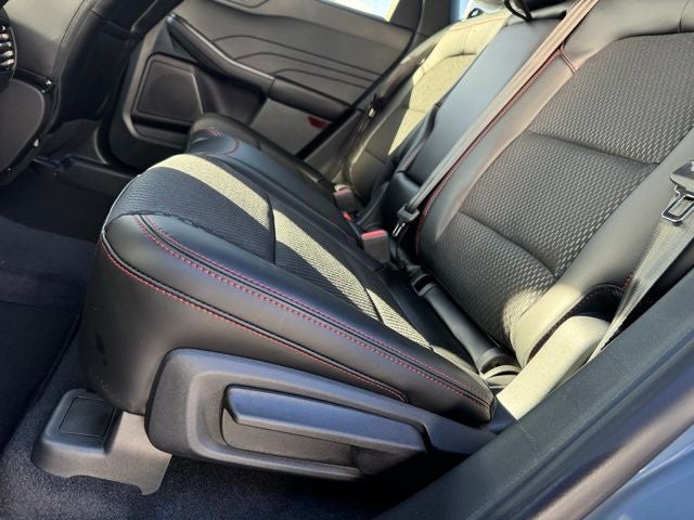 2026 Ford Escape ST-Line w/Heated Steering Wheel + Adaptive Cruise Control