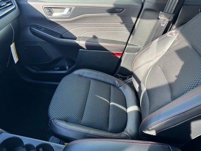 2026 Ford Escape ST-Line w/Heated Steering Wheel + Adaptive Cruise Control