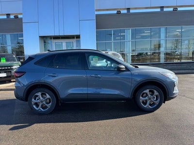 2026 Ford Escape ST-Line w/Heated Steering Wheel + Adaptive Cruise Control