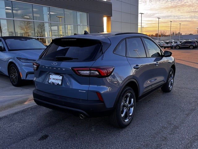 2026 Ford Escape ST-Line w/ Sunroof