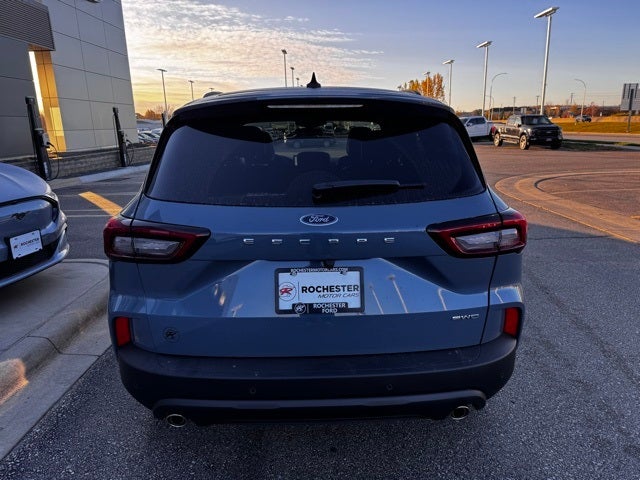 2026 Ford Escape ST-Line w/ Sunroof