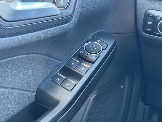 2026 Ford Escape ST-Line w/Panoramic Moonroof + Adaptive Cruise