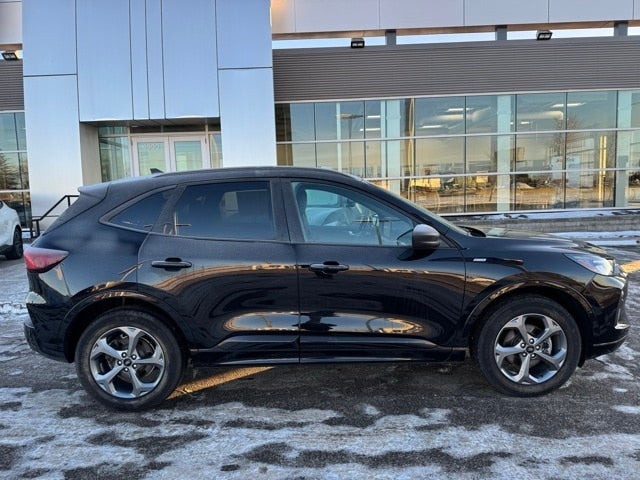 2023 Ford Escape ST-Line w/ Panoramic Moonroof + Adaptive Cruise