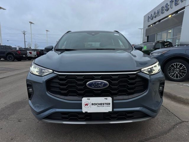 2023 Ford Escape ST-Line Select w/ Heated Steering Wheel + Adaptive Cruise
