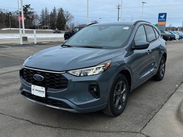 2023 Ford Escape ST-Line Select w/ Heated Steering Wheel + Adaptive Cruise