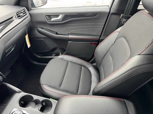 2026 Ford Escape Hybrid ST-Line Select w/ Tech Pkg 2