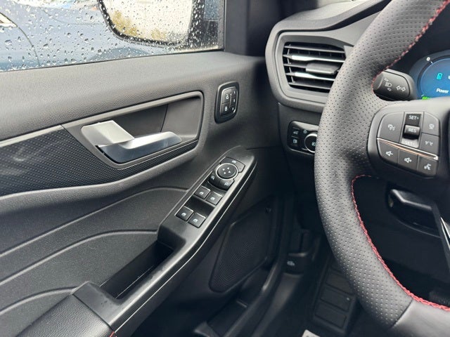 2026 Ford Escape Hybrid ST-Line Select w/ Tech Pkg 2