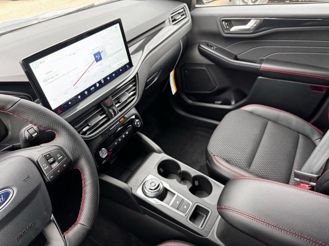 2026 Ford Escape Hybrid ST-Line Select w/Tow Pkg + Adaptive Cruise