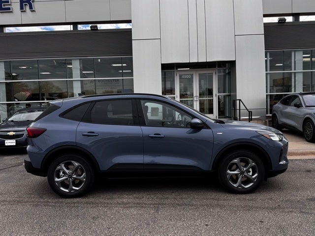 2026 Ford Escape Hybrid ST-Line Select w/Tow Pkg + Adaptive Cruise