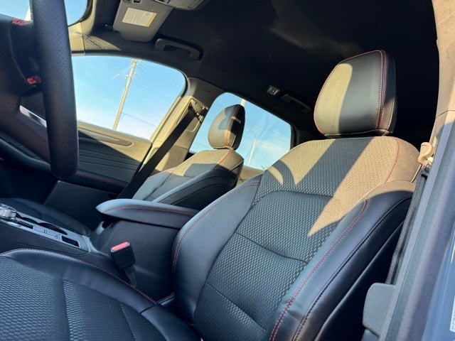 2026 Ford Escape Hybrid ST-Line Select w/Adaptive Cruise Control + 360 Camera