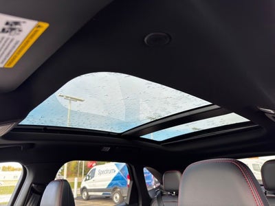 2026 Ford Escape Hybrid ST-Line Select w/ Panoramic SunRoof