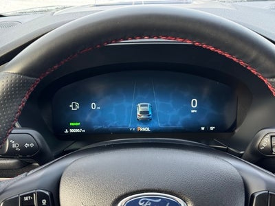 2023 Ford Escape Hybrid ST-Line Elite w/ Panoramic Moonroof + Head-Up Display