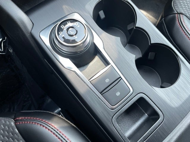 2024 Ford Escape ST-Line Elite Hybrid w/Heated Steering Wheel