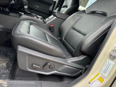 2025 Ford Bronco Outer Banks w/Heated Steering Wheel + 360 Camera