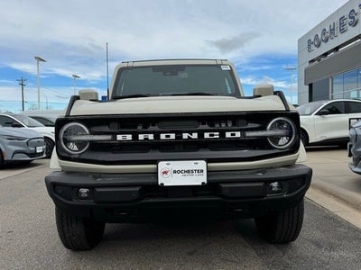 2025 Ford Bronco Outer Banks w/Heated Steering Wheel + 360 Camera