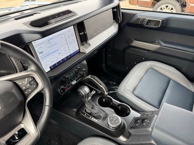 2023 Ford Bronco Outer Banks w/ Heated Steering Wheel + Navigation