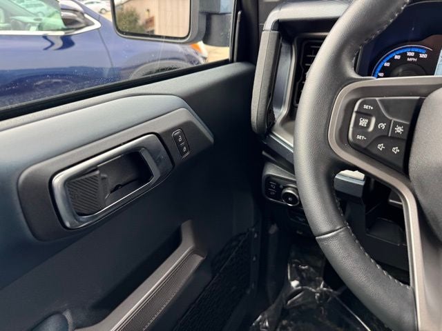 2023 Ford Bronco Outer Banks w/ Heated Steering Wheel + Navigation