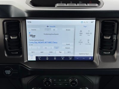 2023 Ford Bronco Outer Banks w/ Heated Steering Wheel + Navigation