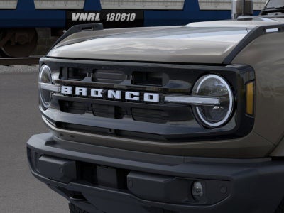 2026 Ford Bronco Outer Banks w/Heated Steering Wheel + Adaptive Cruise
