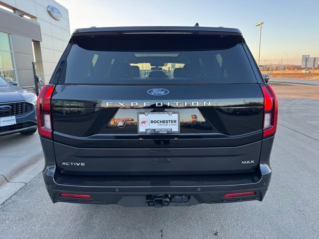 2025 Ford Expedition Max Active w/ Panoramic Moonroof + 8 Passenger Seating (2nd R
