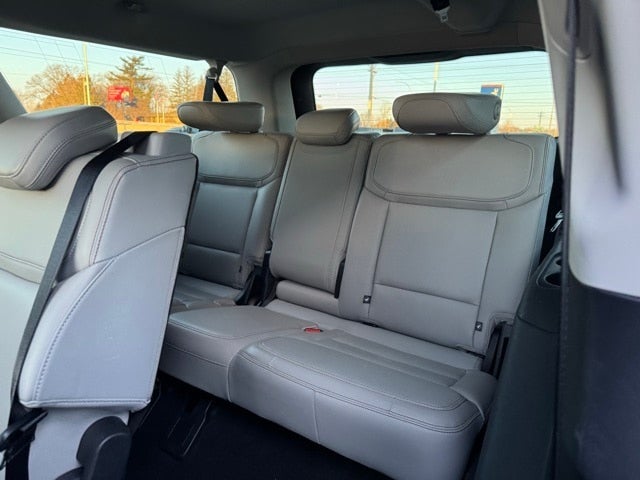 2025 Ford Expedition Max Active w/ Panoramic Moonroof + 8 Passenger Seating (2nd R