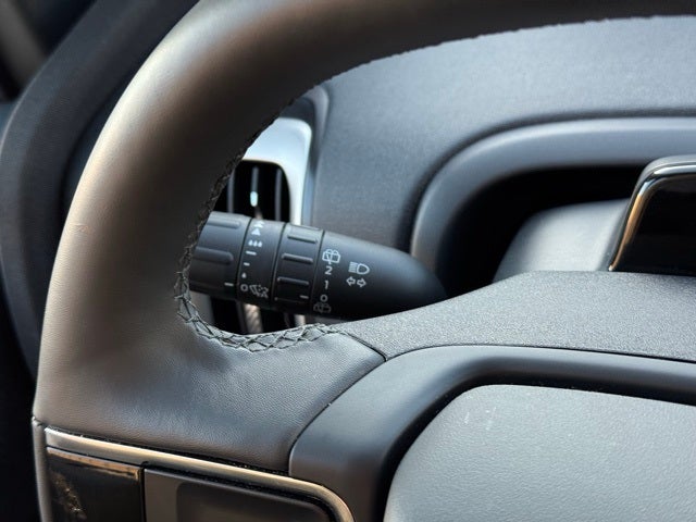 2025 Ford Expedition Max Active w/ Panoramic Moonroof + 8 Passenger Seating (2nd R