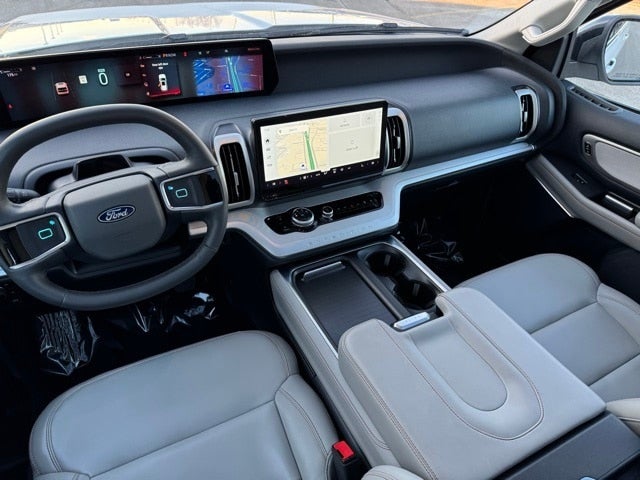 2025 Ford Expedition Max Active w/ Panoramic Moonroof + 8 Passenger Seating (2nd R