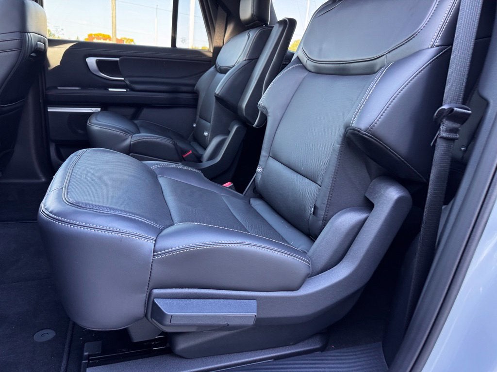 2026 Ford Expedition Max Platinum w/Stealth App Pkg