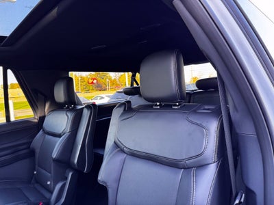 2026 Ford Expedition Max Platinum w/Stealth App Pkg
