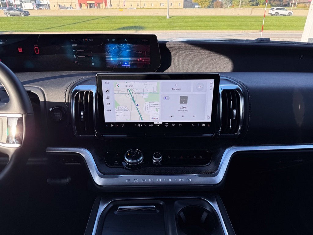 2026 Ford Expedition Max Platinum w/Stealth App Pkg