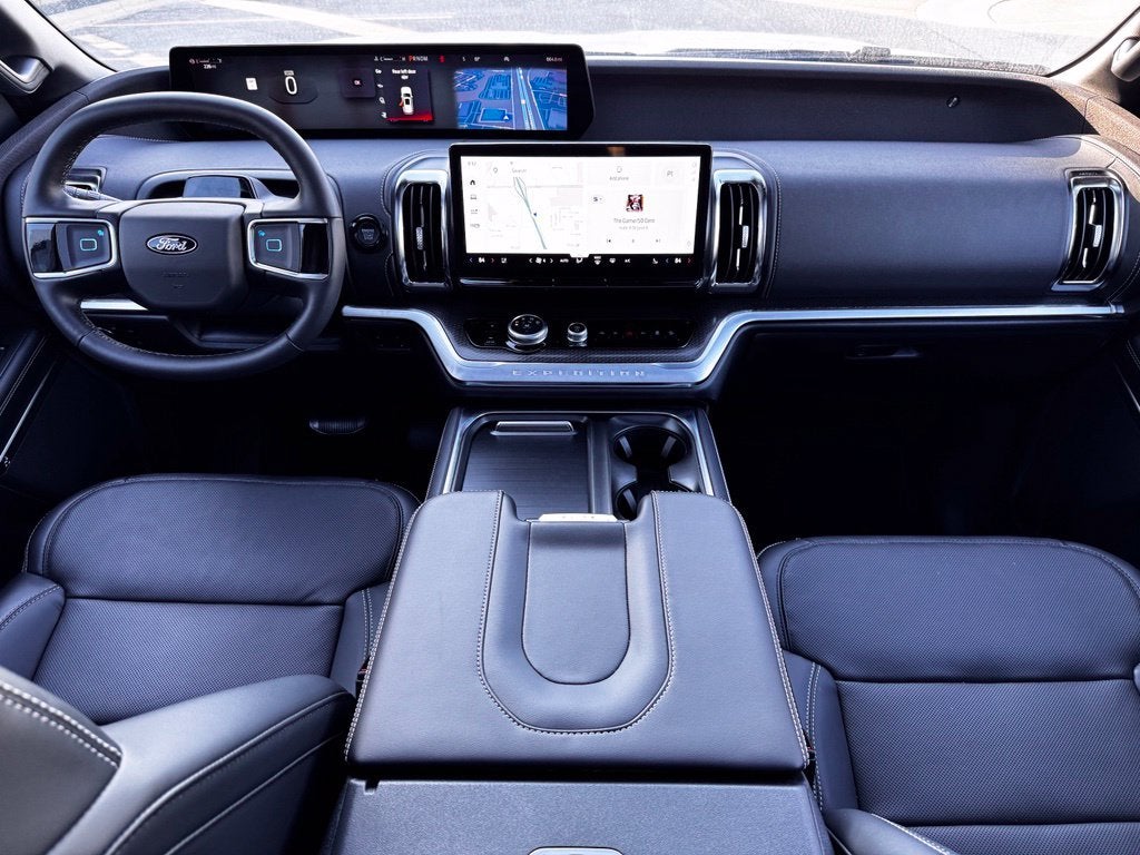 2026 Ford Expedition Max Platinum w/Stealth App Pkg