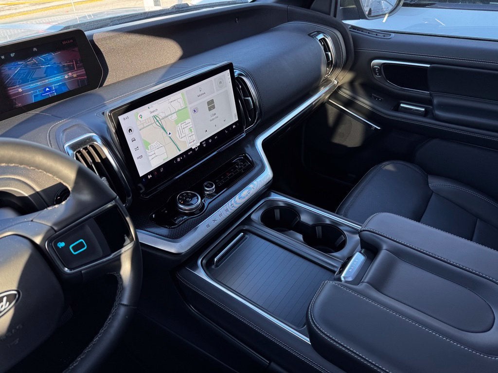 2026 Ford Expedition Max Platinum w/Stealth App Pkg