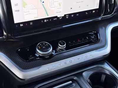 2026 Ford Expedition Max Platinum w/Stealth App Pkg