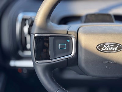 2026 Ford Expedition Max Platinum w/Stealth App Pkg