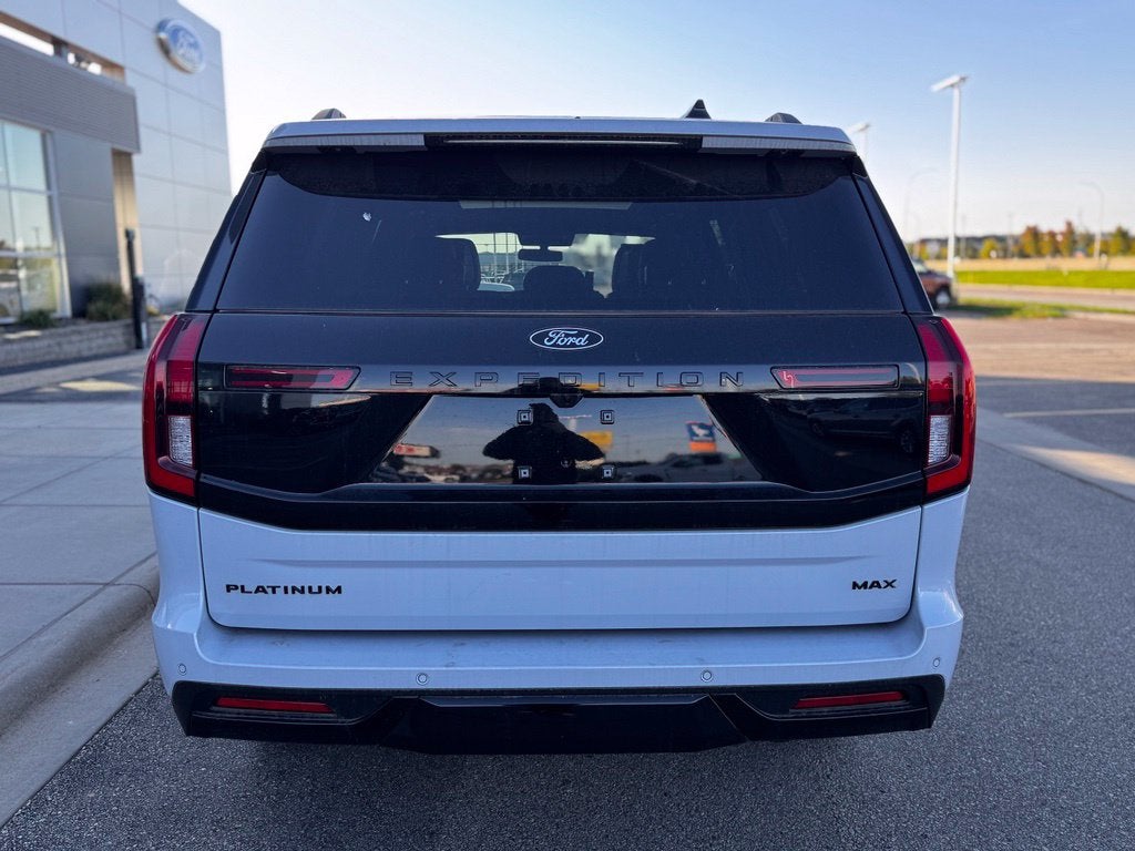2026 Ford Expedition Max Platinum w/Stealth App Pkg